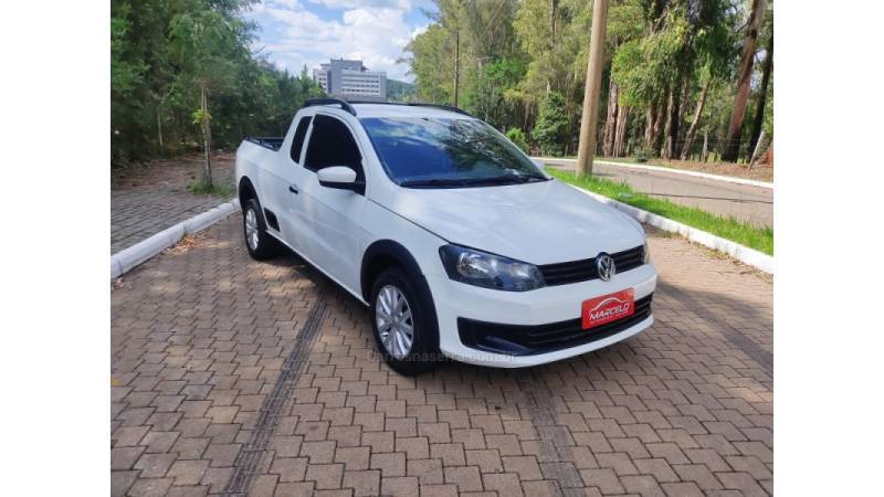 VOLKSWAGEN - SAVEIRO - 2014/2015 - Branca - R$ 51.900,00