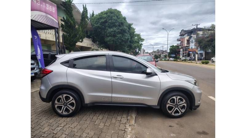 HONDA - HR-V - 2016/2016 - Prata - R$ 85.900,00