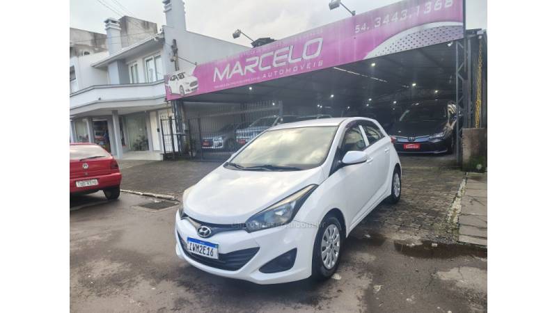 HYUNDAI - HB20 - 2015/2015 - Branca - R$ 46.900,00