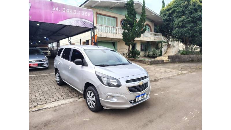CHEVROLET - SPIN - 2017/2017 - Prata - R$ 52.900,00