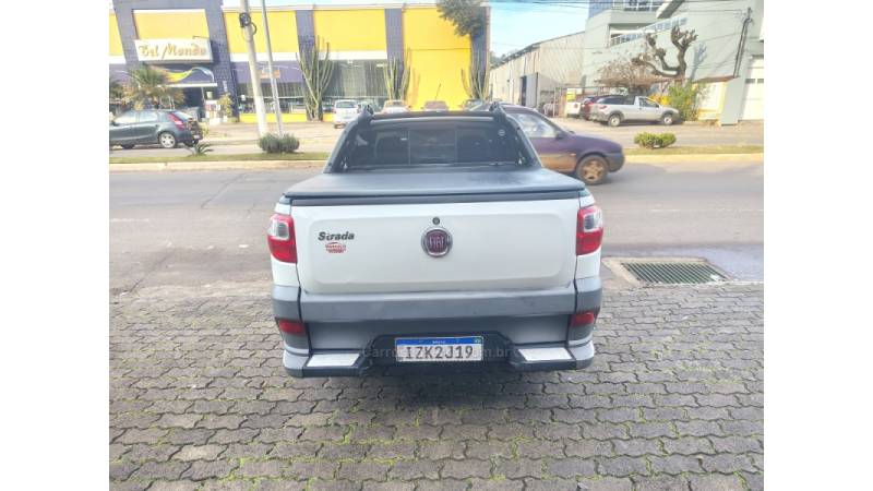 FIAT - STRADA - 2020/2020 - Branca - R$ 75.900,00