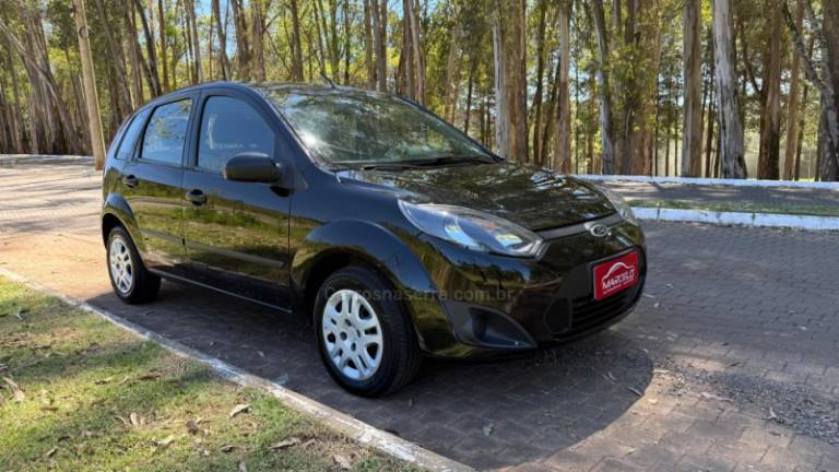 FORD - FIESTA - 2012/2013 - Preta - R$ 35.900,00