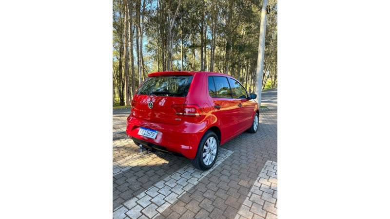 VOLKSWAGEN - FOX - 2014/2015 - Vermelha - R$ 48.900,00