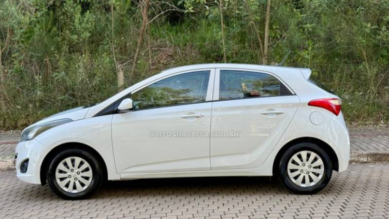 HYUNDAI - HB20 - 2014/2014 - Branca - R$ 45.900,00