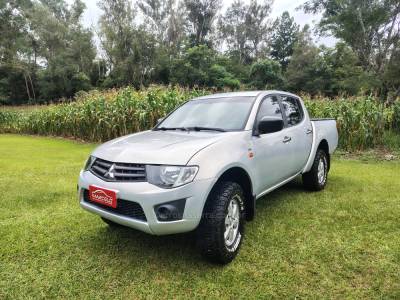 MITSUBISHI - L200 TRITON - 2012/2013 - Prata - Sob Consulta