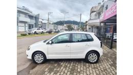 VOLKSWAGEN - POLO - 2011/2012 - Branca - R$ 43.900,00