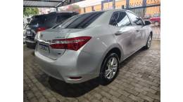 TOYOTA - COROLLA - 2016/2017 - Prata - R$ 86.900,00