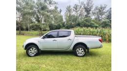 MITSUBISHI - L200 TRITON - 2012/2013 - Prata - Sob Consulta