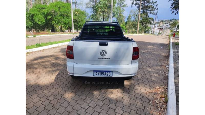 VOLKSWAGEN - SAVEIRO - 2014/2015 - Branca - R$ 51.900,00