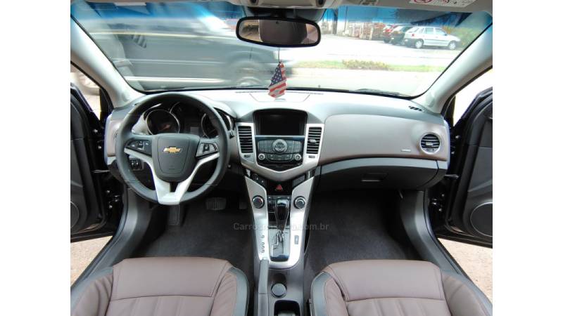 CHEVROLET - CRUZE - 2015/2015 - Prata - R$ 76.900,00