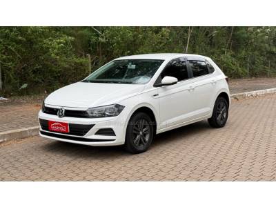 VOLKSWAGEN - POLO - 2018/2019 - Branca - Sob Consulta