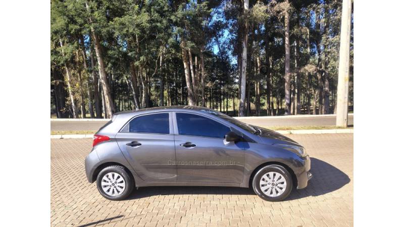 HYUNDAI - HB20 - 2017/2017 - Cinza - R$ 51.900,00