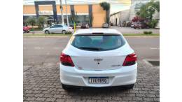 CHEVROLET - ONIX - 2014/2015 - Branca - R$ 54.900,00