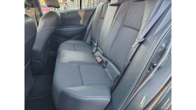 TOYOTA - COROLLA - 2021/2022 - Cinza - Sob Consulta