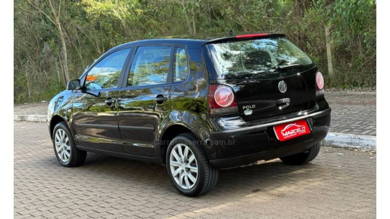 VOLKSWAGEN - POLO - 2008/2008 - Preta - R$ 36.900,00