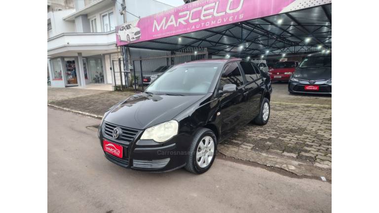 VOLKSWAGEN - POLO SEDAN - 2007/2008 - Preta - R$ 32.900,00