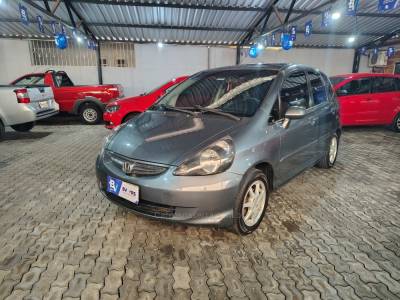 HONDA - FIT - 2006/2007 - Cinza - R$ 29.900,00