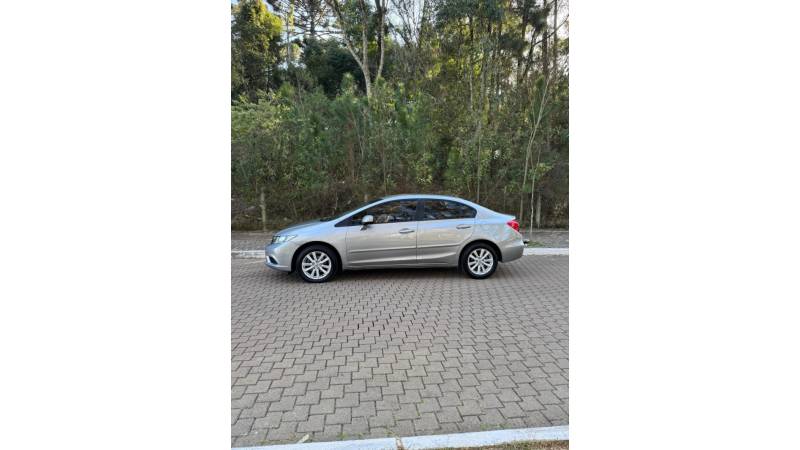 HONDA - CIVIC - 2012/2012 - Prata - R$ 67.900,00