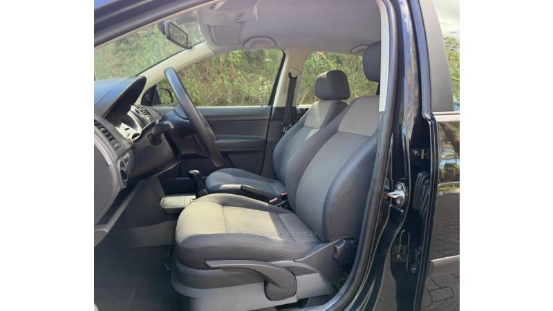 VOLKSWAGEN - POLO - 2008/2008 - Preta - R$ 36.900,00