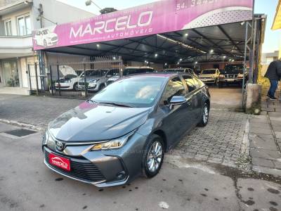 TOYOTA - COROLLA - 2021/2022 - Cinza - Sob Consulta