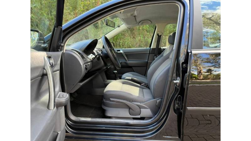VOLKSWAGEN - POLO - 2008/2008 - Preta - R$ 36.900,00