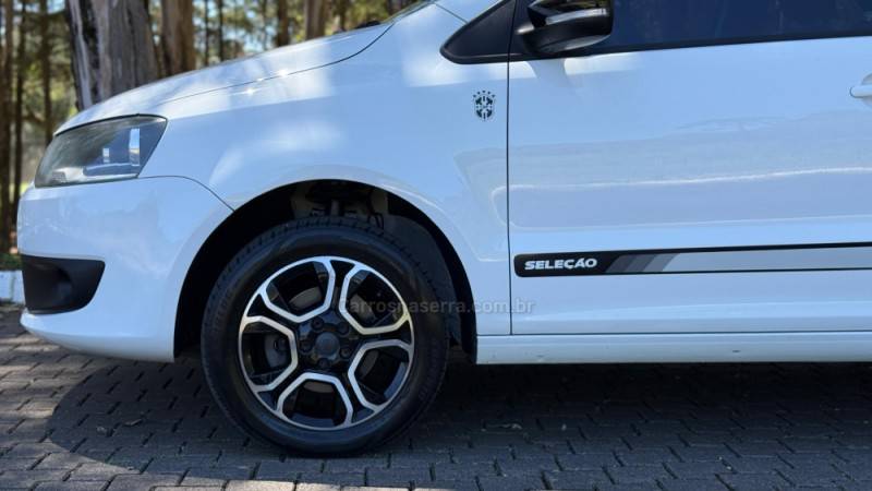 VOLKSWAGEN - FOX - 2014/2014 - Branca - R$ 45.900,00