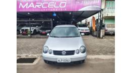 VOLKSWAGEN - POLO - 2003/2004 - Prata - R$ 28.900,00