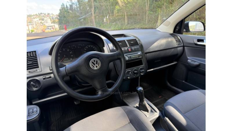 VOLKSWAGEN - POLO - 2008/2008 - Preta - R$ 36.900,00