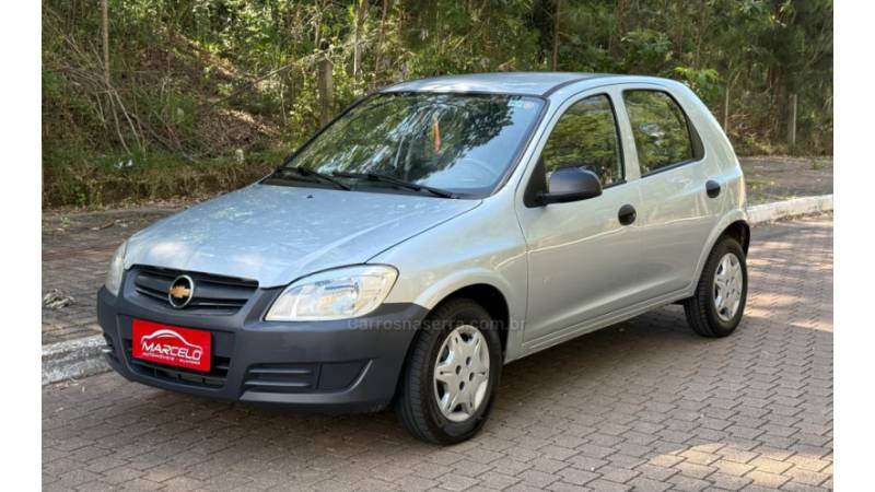 CHEVROLET - CELTA - 2010/2011 - Prata - R$ 26.900,00