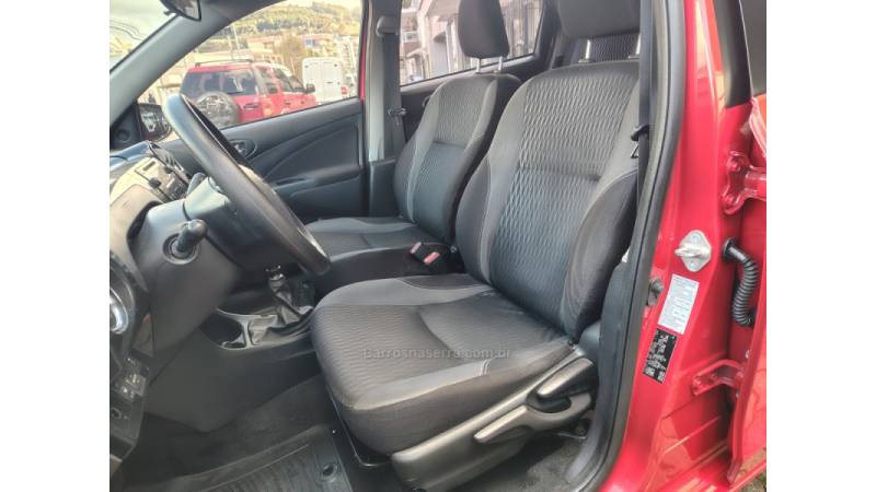 TOYOTA - ETIOS - 2018/2019 - Vermelha - R$ 65.900,00