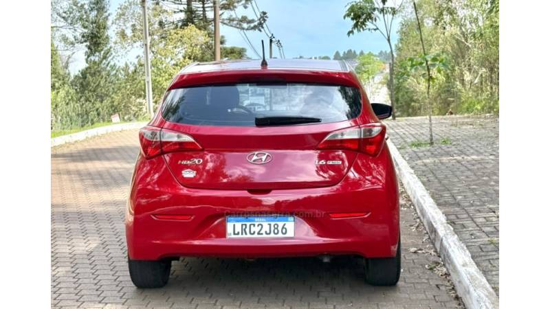 HYUNDAI - HB20 - 2014/2014 - Vermelha - R$ 57.900,00