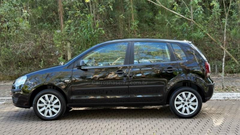 VOLKSWAGEN - POLO - 2008/2008 - Preta - R$ 36.900,00