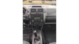 VOLKSWAGEN - POLO - 2011/2012 - Branca - R$ 43.900,00