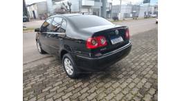 VOLKSWAGEN - POLO SEDAN - 2007/2008 - Preta - R$ 32.900,00