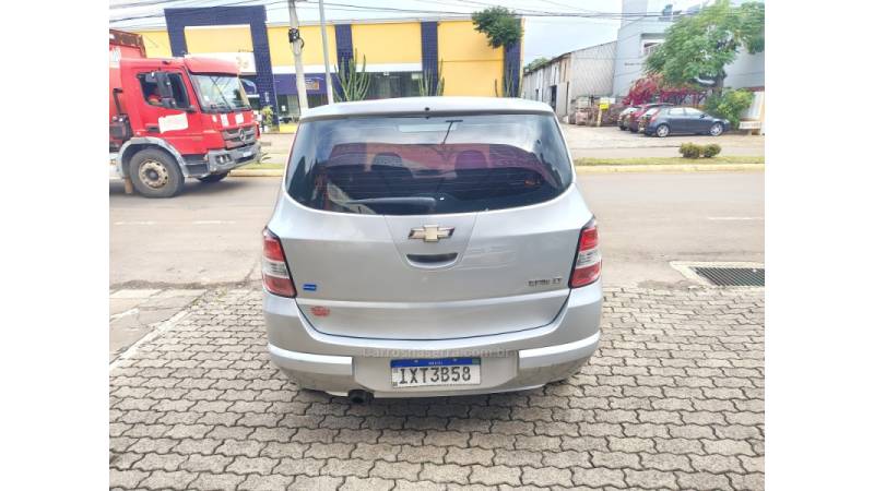 CHEVROLET - SPIN - 2017/2017 - Prata - R$ 52.900,00