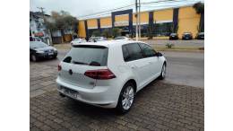 VOLKSWAGEN - GOLF - 2014/2015 - Branca - Sob Consulta