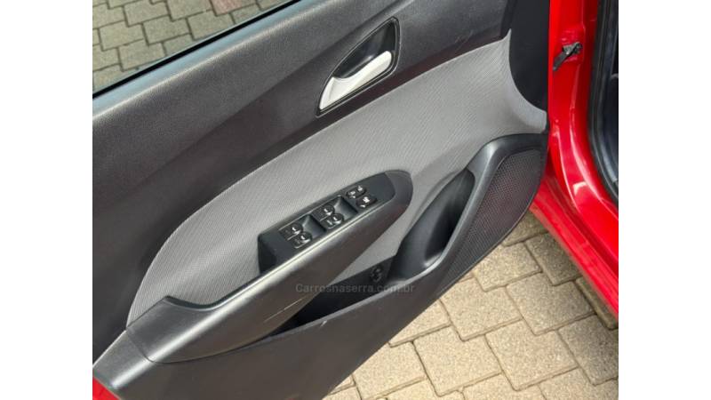 HYUNDAI - HB20 - 2014/2014 - Vermelha - R$ 57.900,00