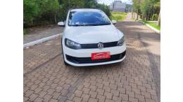 VOLKSWAGEN - SAVEIRO - 2014/2015 - Branca - R$ 51.900,00