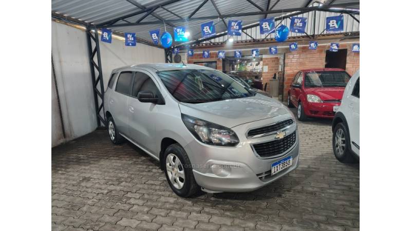 CHEVROLET - SPIN - 2016/2017 - Prata - R$ 52.900,00