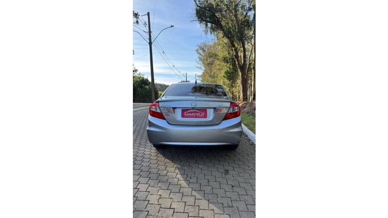HONDA - CIVIC - 2012/2012 - Prata - R$ 67.900,00