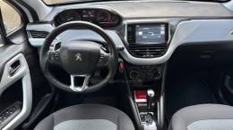 PEUGEOT - 208 - 2014/2015 - Branca - R$ 45.000,00