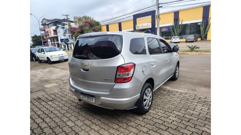 CHEVROLET - SPIN - 2017/2017 - Prata - R$ 52.900,00