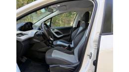 PEUGEOT - 208 - 2014/2015 - Branca - R$ 45.000,00