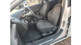 CHEVROLET - ONIX - 2014/2015 - Branca - R$ 54.900,00