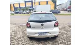 VOLKSWAGEN - POLO - 2011/2012 - Branca - R$ 43.900,00