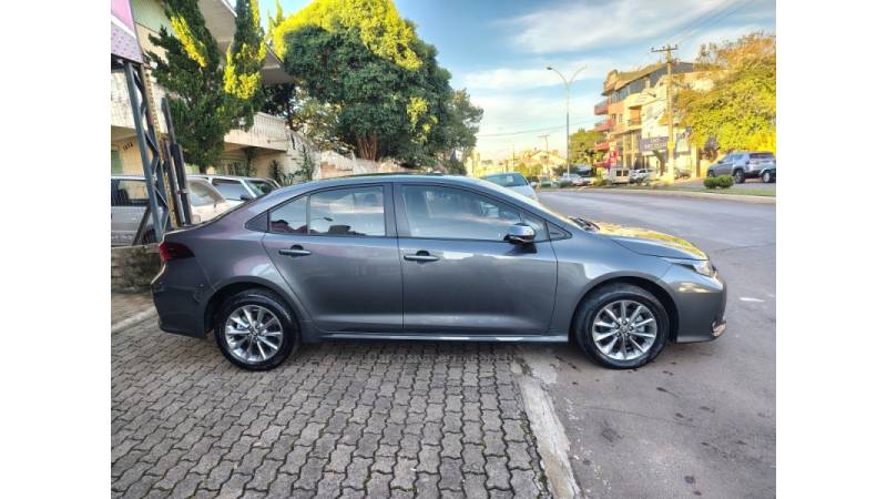 TOYOTA - COROLLA - 2021/2022 - Cinza - Sob Consulta