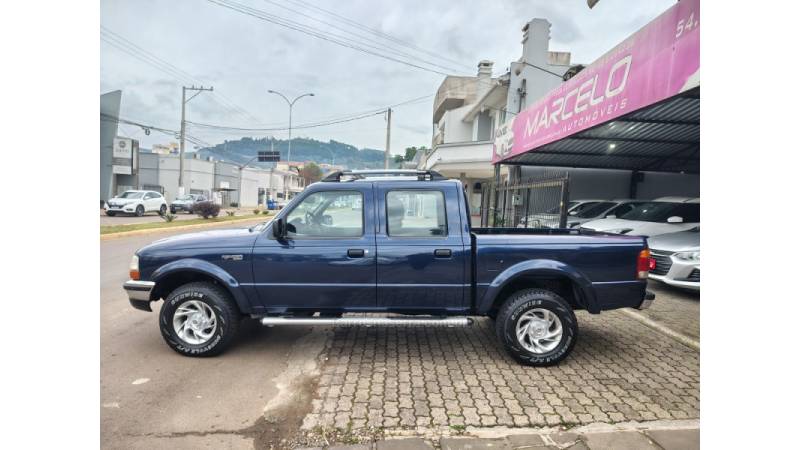 FORD - RANGER - 2000/2001 - Azul - Sob Consulta