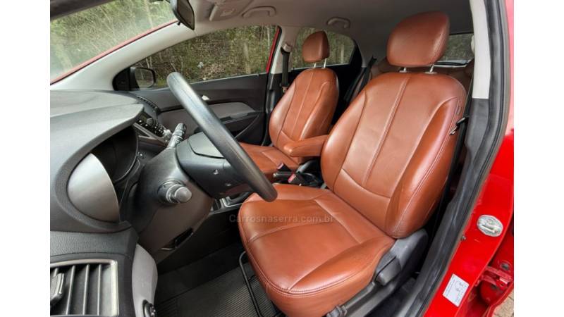 HYUNDAI - HB20 - 2014/2014 - Vermelha - R$ 57.900,00