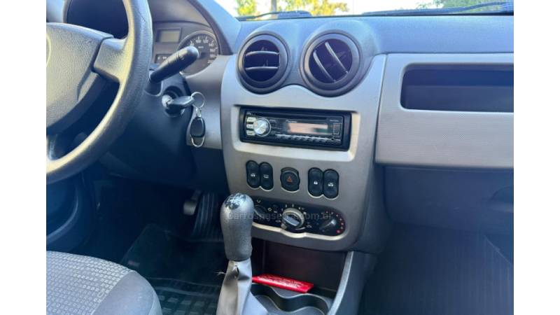 RENAULT - SANDERO - 2008/2009 - Prata - R$ 28.900,00