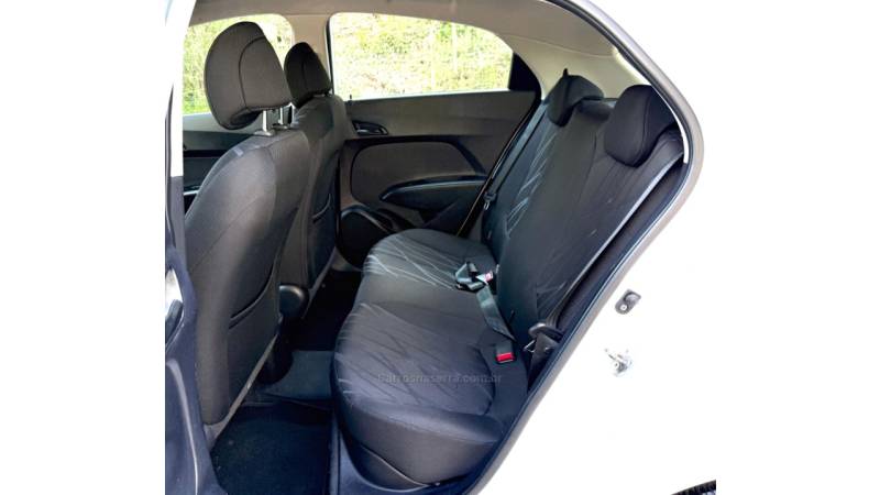 HYUNDAI - HB20 - 2014/2014 - Branca - R$ 45.900,00